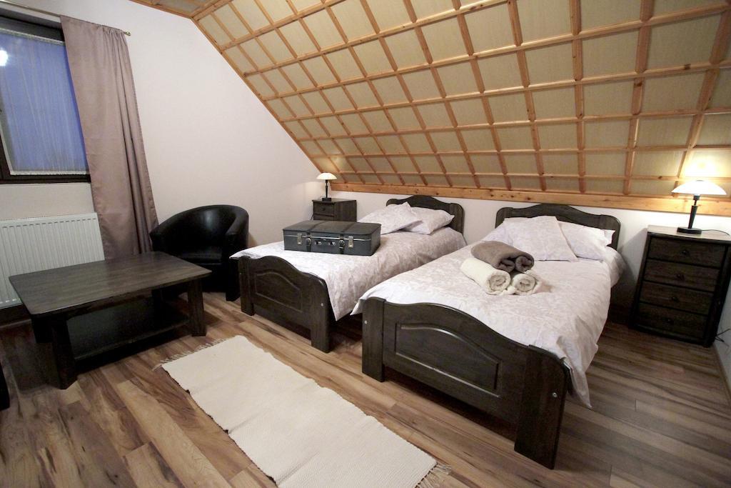 Patkoszeg Vendeghaz Hotel Kaposfo Ruang foto