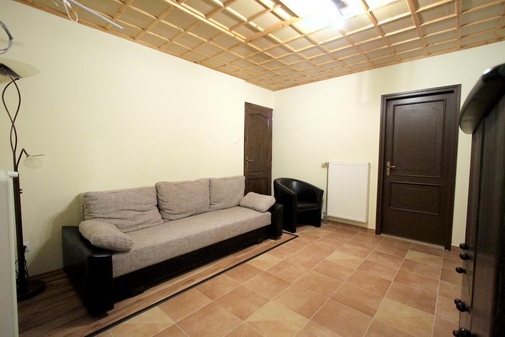 Patkoszeg Vendeghaz Hotel Kaposfo Bagian luar foto